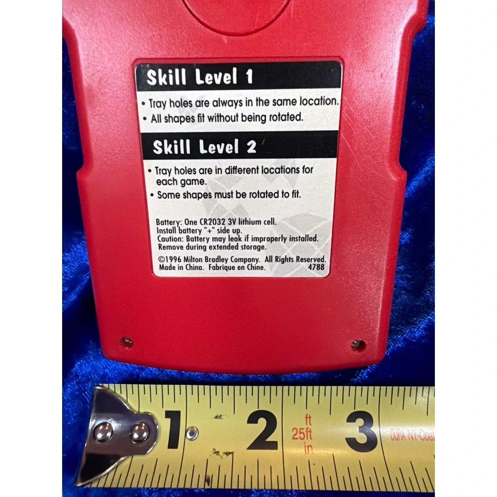 Vintage 1996 Milton Bradley Electronic Hand-Held Perfection Game Red‎ 4788 Retro